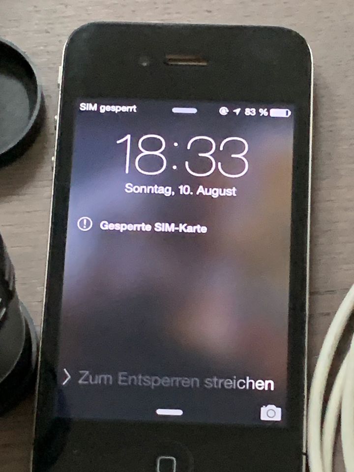 Apple iPhone 4 | 32GB mit Wide-Lens, Macro-Lens, Microskop uvm in Pirna