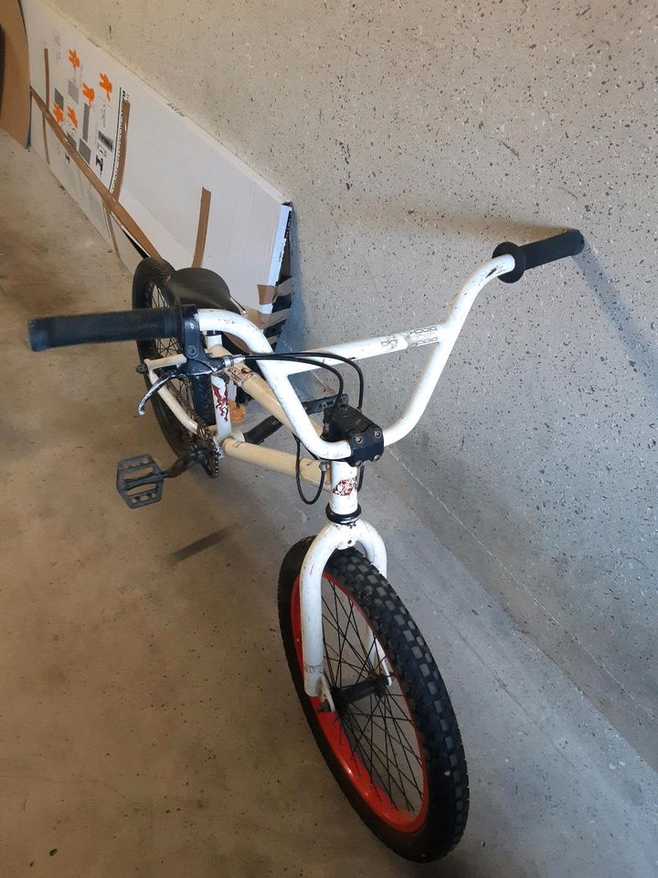 BMX Fahrrad MirraCo Gargoyle weiß in Moers