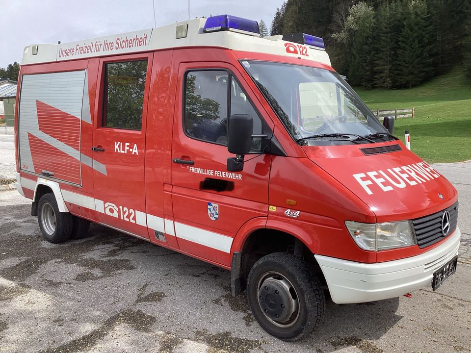 Sprinter 312/412 Allrad 4x4 Sperren ABS 17.000 KM Feuerwehr in Neureichenau
