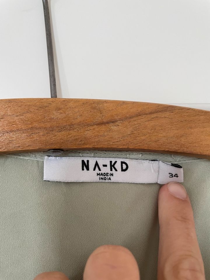 NAKD NA-KD Kleid Rüschen in Gelnhausen