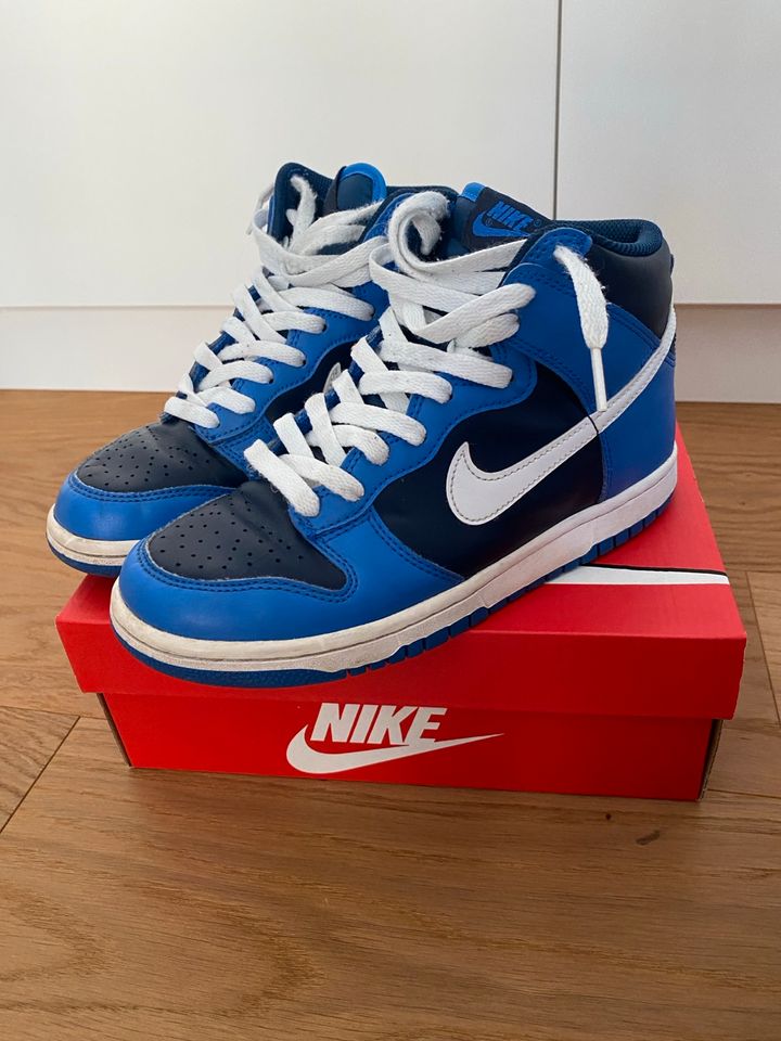 Nike Dunk high in Größe 38. in München