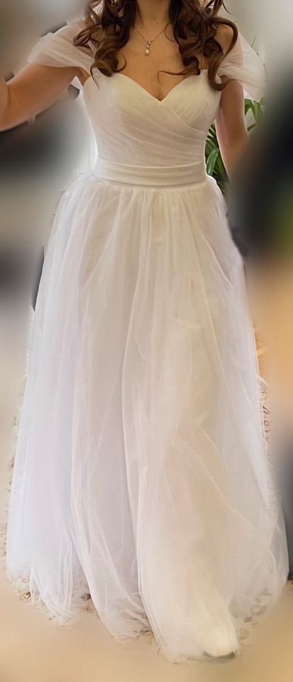 Hochzeitskleid Brautkleid Gr. 36-40 sehr elegant in Dossenheim