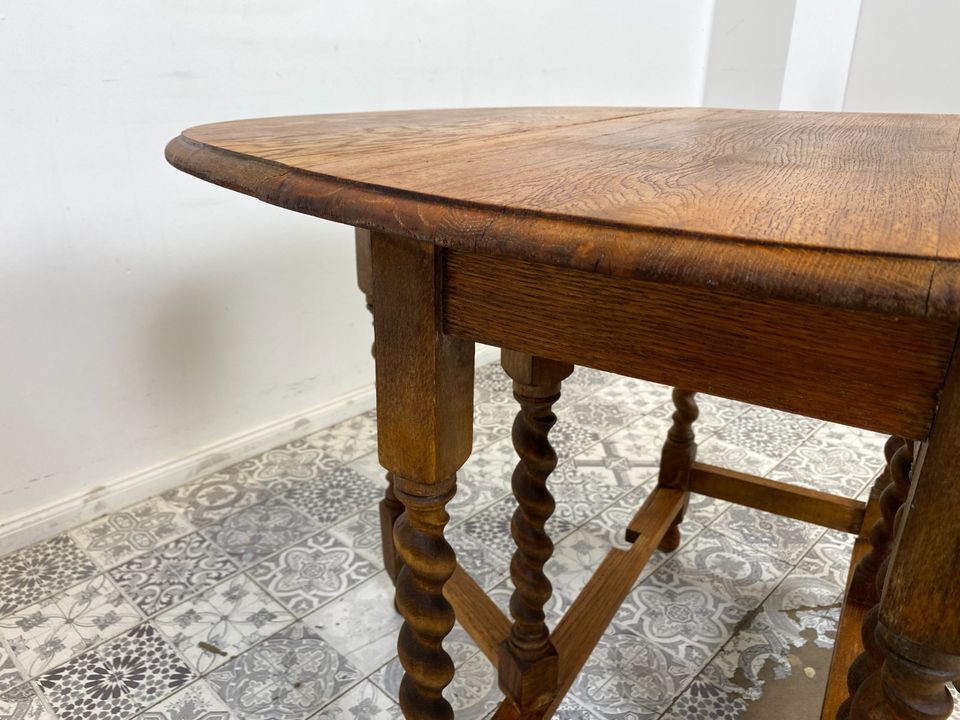 WMK Schöner & vielseitiger antiker Esstisch aus vollem Eichenholz mit aufklappbarer Tischplatte & hübschen gedrechselten Beinen # Tisch Klapptisch Gateleg table Konsole Küchentisch Flurkommode Vintage in Berlin