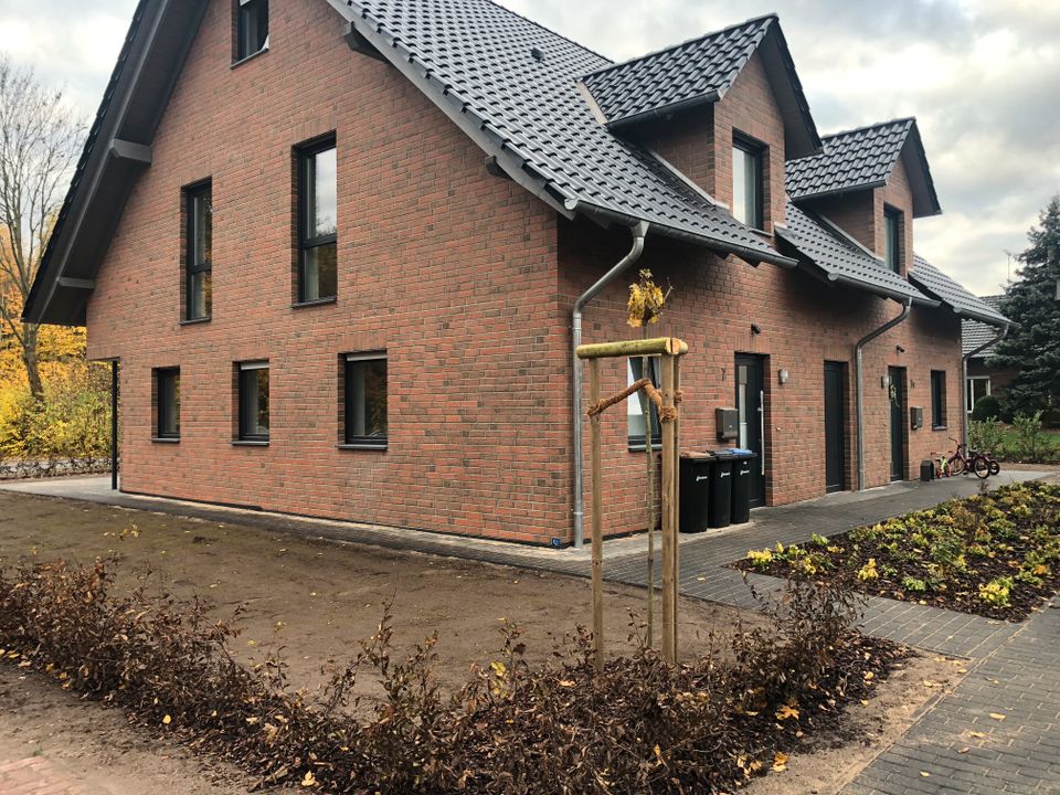 Neuwertige Doppelhaushälfte in Petershagen-Ovenstädt in Petershagen