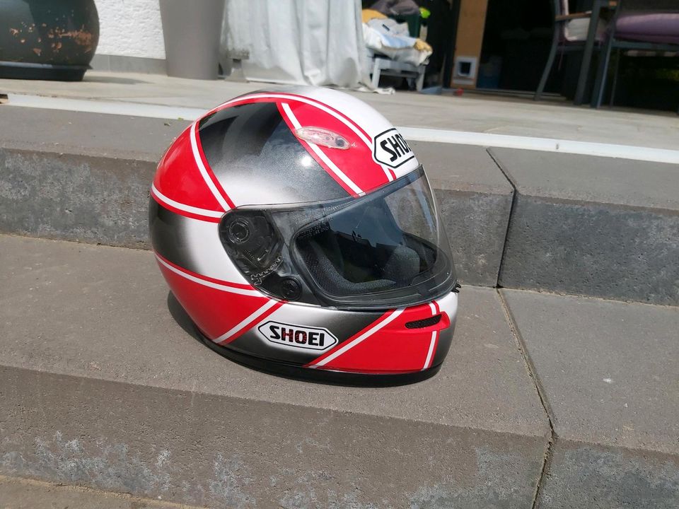 Shoei Helm Motorradhelm in Swisttal