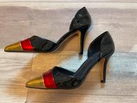 Buffalo Pumps schwarz rot gold Lack 39 Hessen - Niedenstein Vorschau