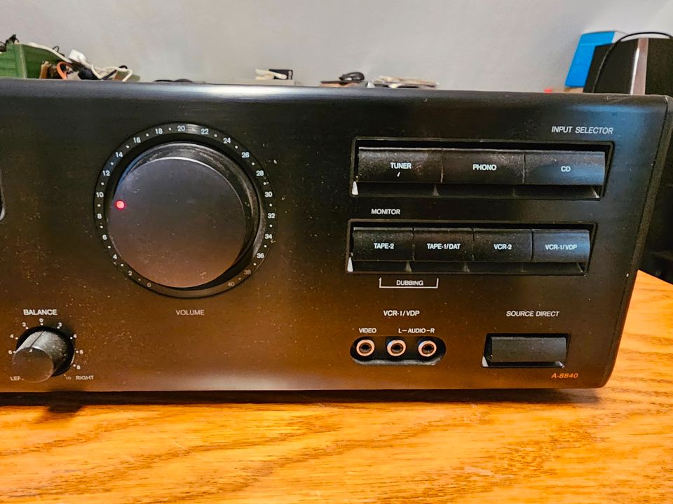 Vollverstärker ONKYO A-8840 in Wassenberg