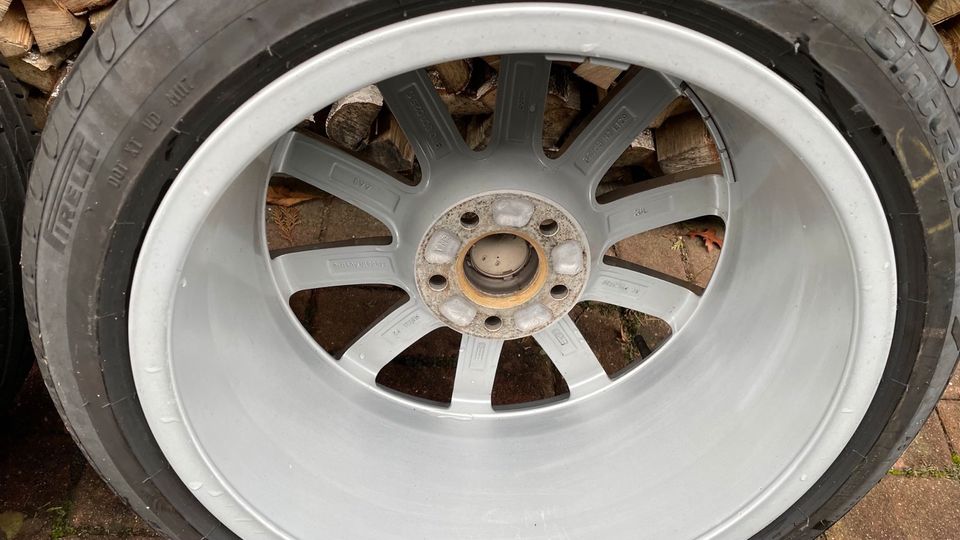 Audi A5 S-Line Alufelgen 8,5Jx18 H2  mit Reifen Pirelli P7 in Rosengarten