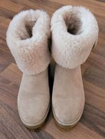 UGG Stiefel beige Größe 37 Hessen - Ahnatal Vorschau