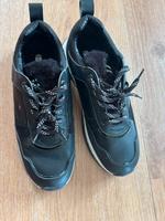 Schuhe Sneaker Sportschuh Tommy Hilfiger Sachsen-Anhalt - Langeln (Nordharz) Vorschau