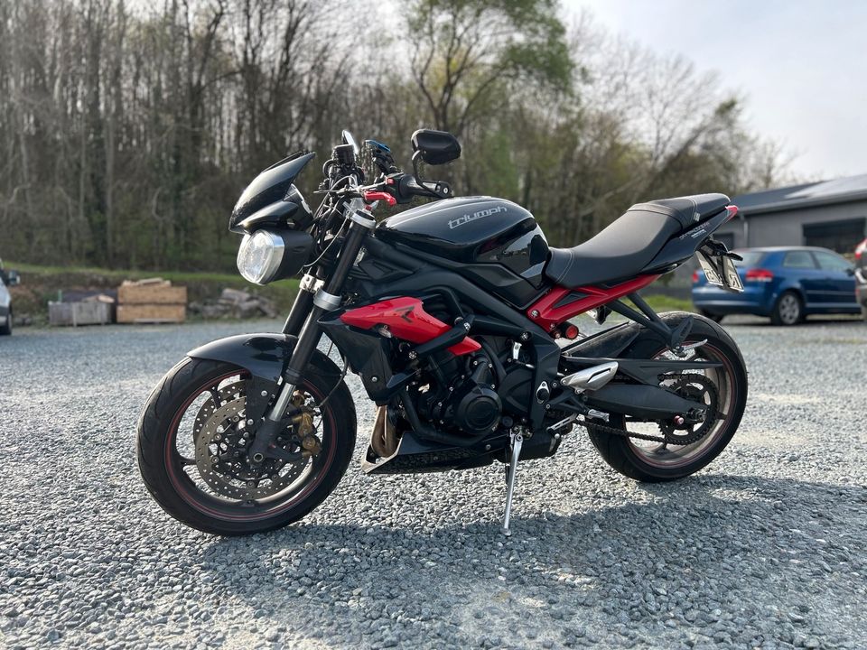 Triumph Street Triple R in Mühltal 