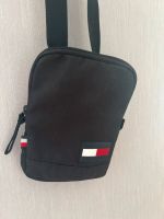 Tommy Hilfiger Männer Tasche Berlin - Pankow Vorschau