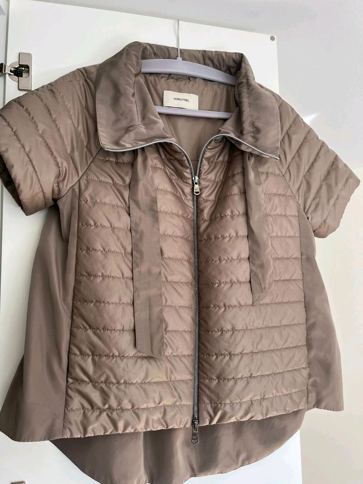 Steppjacke beige Kurzarm in Sindelfingen