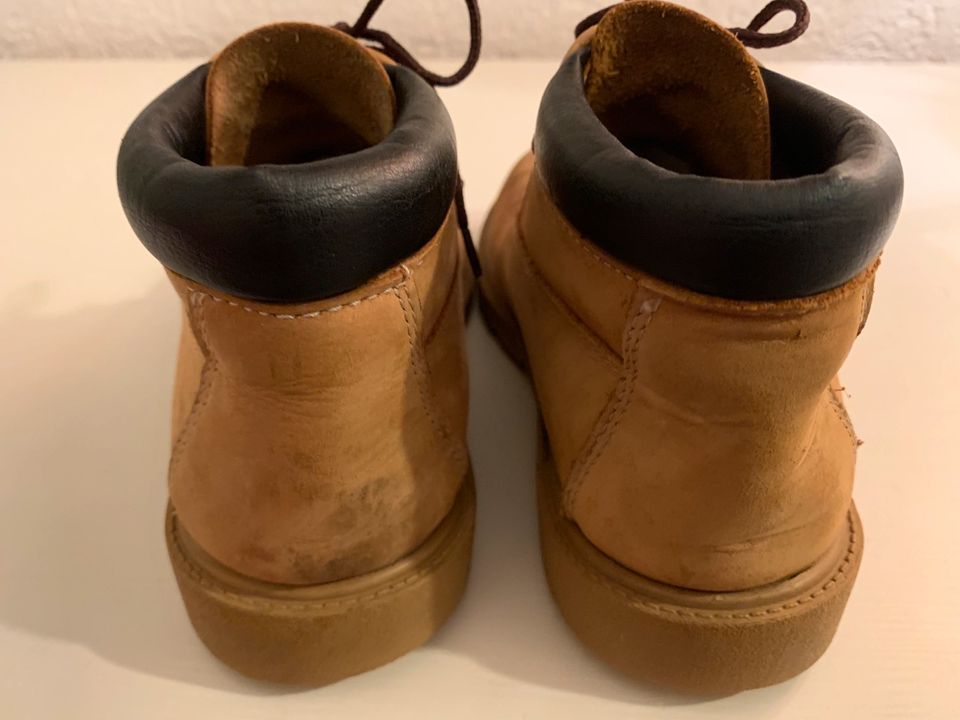 Timberland Boots Gr. 33 in Jüchen