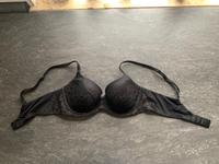 Victoria Secret BH schwarz Spitze Gr. 34 C Bayern - Heroldsberg Vorschau