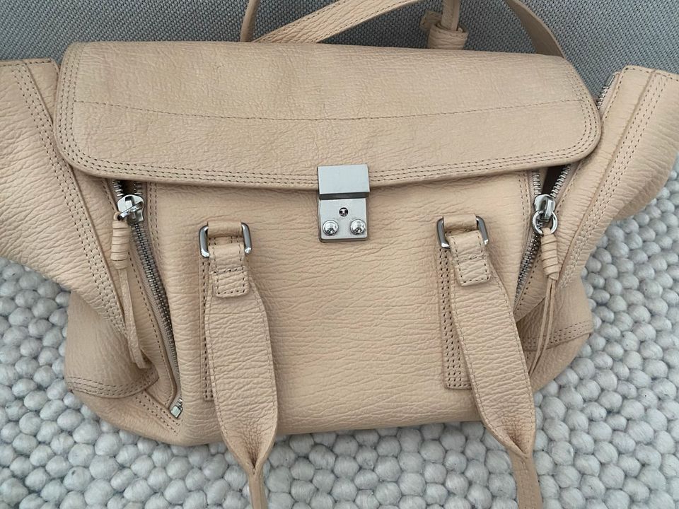 Phillip Lim shoulder bag Leder Handtasche phillip Lim bag in Frankfurt am Main