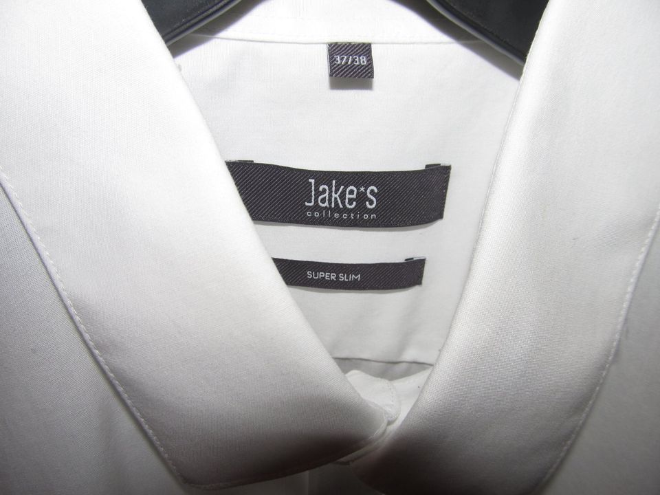 Hemd weiß Größe 37/38 von Jake's in Wedel