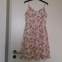 Schönes Sommerkleid für damen größe M..in Top zustand Stuttgart - Stuttgart-Mitte Vorschau