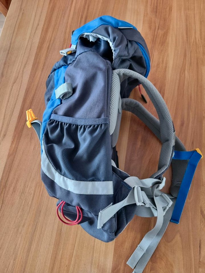 Jack Wolfskin Kinderrucksack blau 20l in München