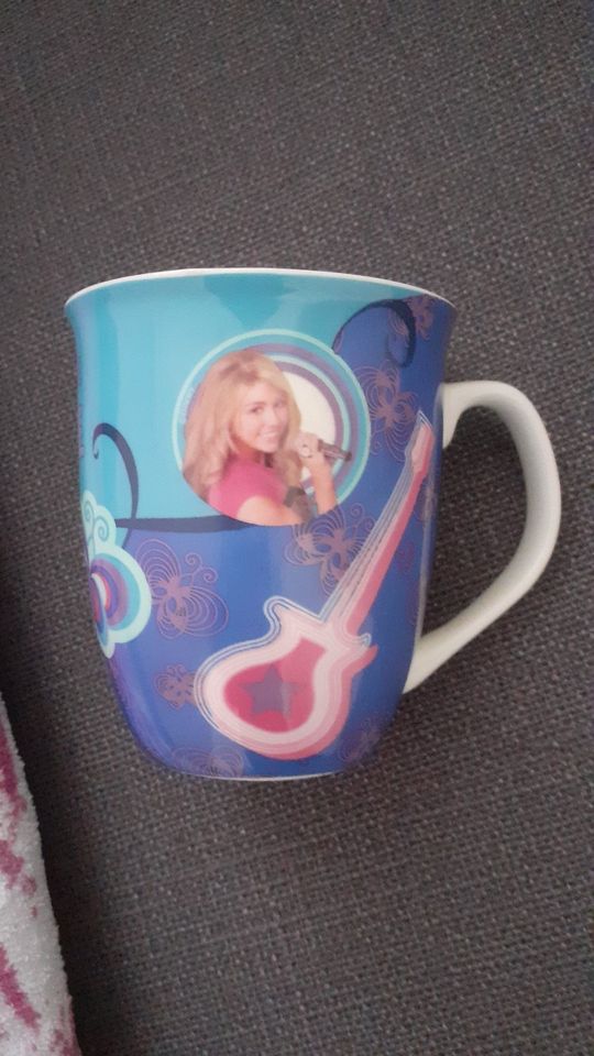 Hannah Montana Badehandtuch und Tasse in Potsdam