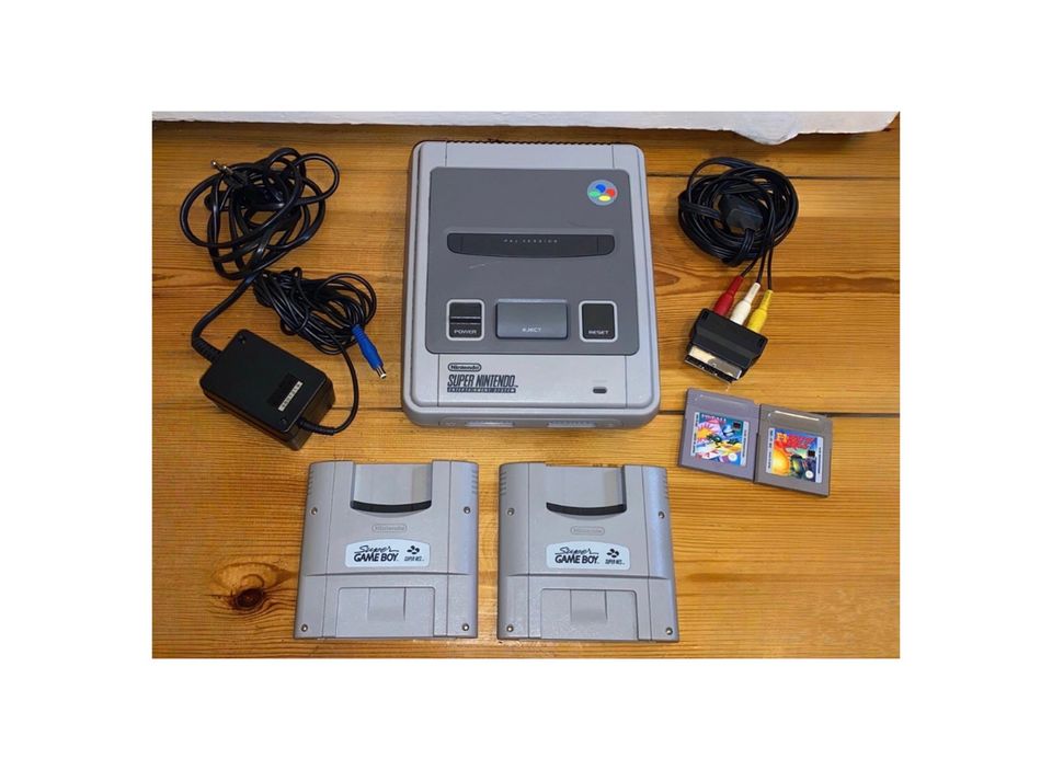 Super Nintendo inkl. Super Game Boy SNES Adapter, Spiele in Berlin