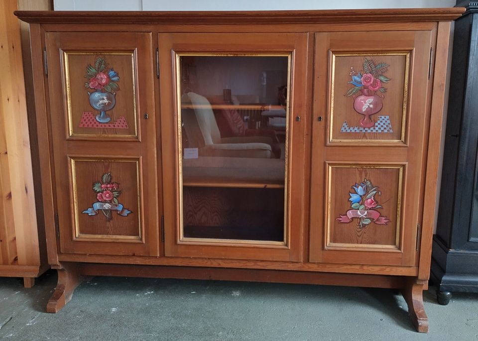 Highboard, Schrank, alt in Hansestadt Demmin - Demmin | Kunst und  Antiquitäten gebraucht kaufen | eBay Kleinanzeigen ist jetzt Kleinanzeigen