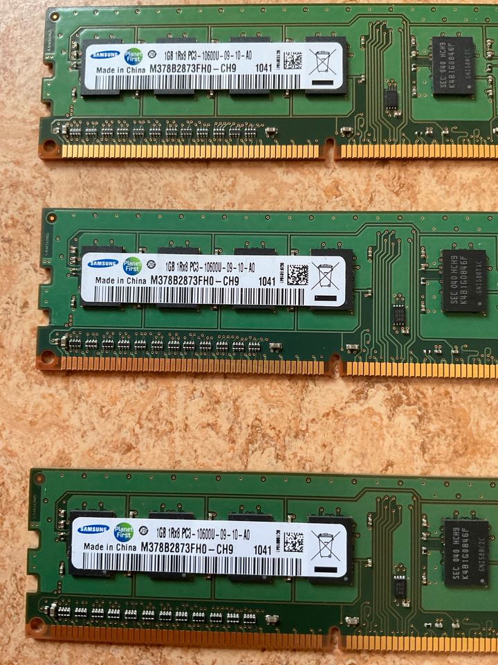 8X Samsung 1GB  Arbeitsspeicher DDR3 - RAM in Berlin