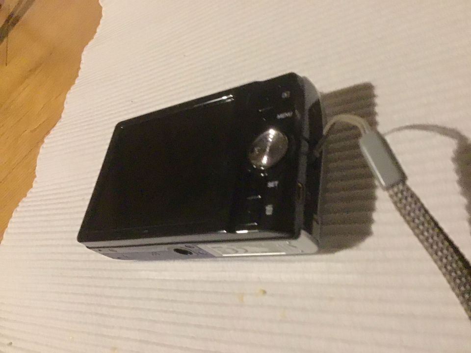 Unbenutzte Digitalkamera Traveler Super Zoom 4x, XS40, ohne Akku in Reichelsheim (Wetterau)