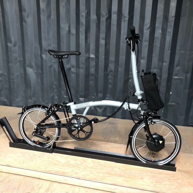 Brompton Electric P-Line Urban H4L I 4-Gang I BROMPTON_argmbh in Berlin