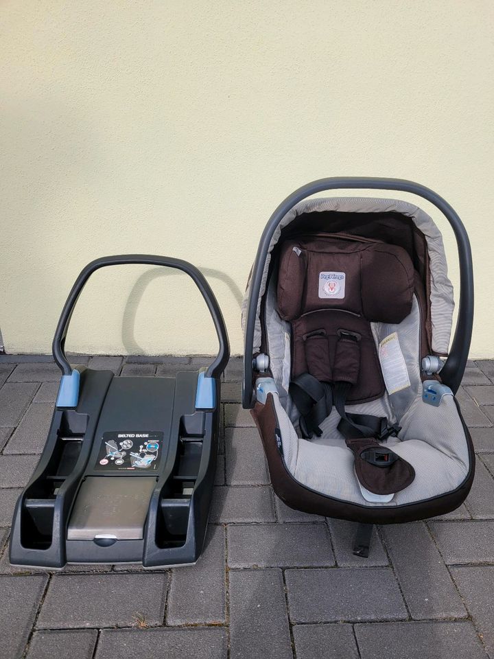 Babyschale mit Station Peg-Perego 0-13 kg in Torgelow