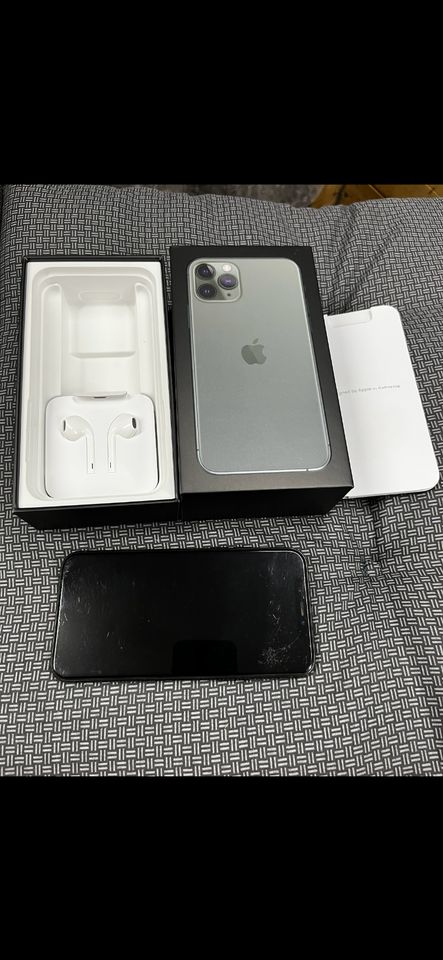 iPhone 11 Pro Midnight Green 64GB in Kraftsdorf