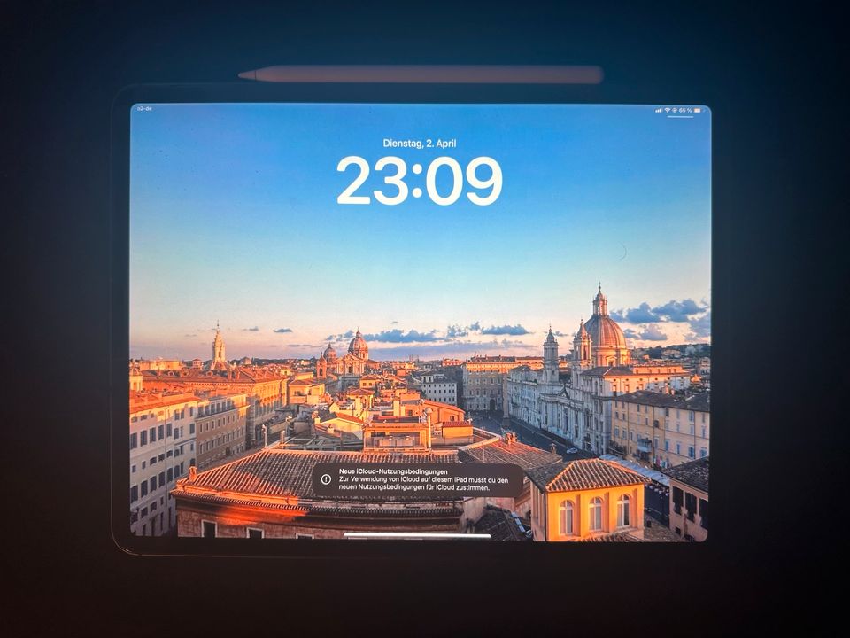 iPad Pro 2018 (12.9-inch) Wi-Fi/Cellular + MagicKeyboard+Pencil in Hamburg