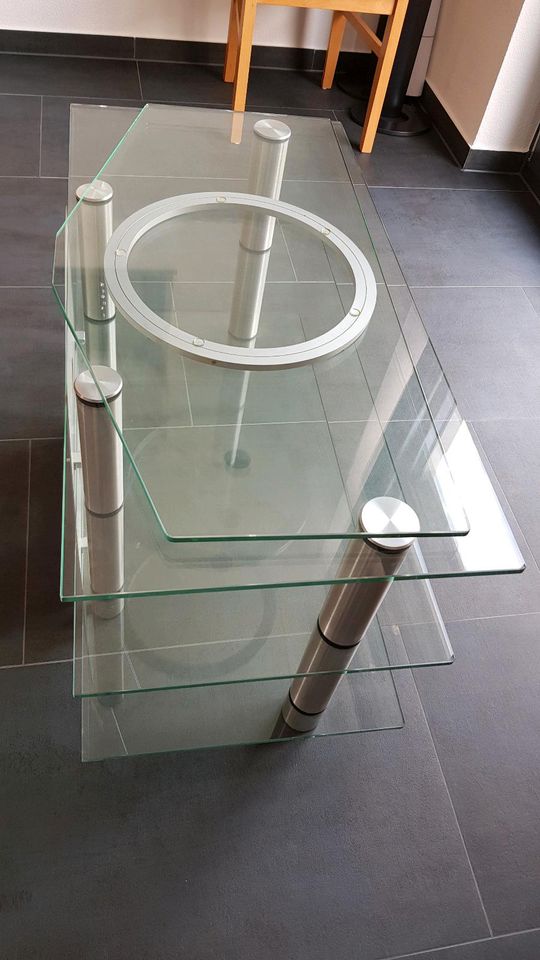 TV-Tisch aus Glas mit Drehteller in Eberstadt