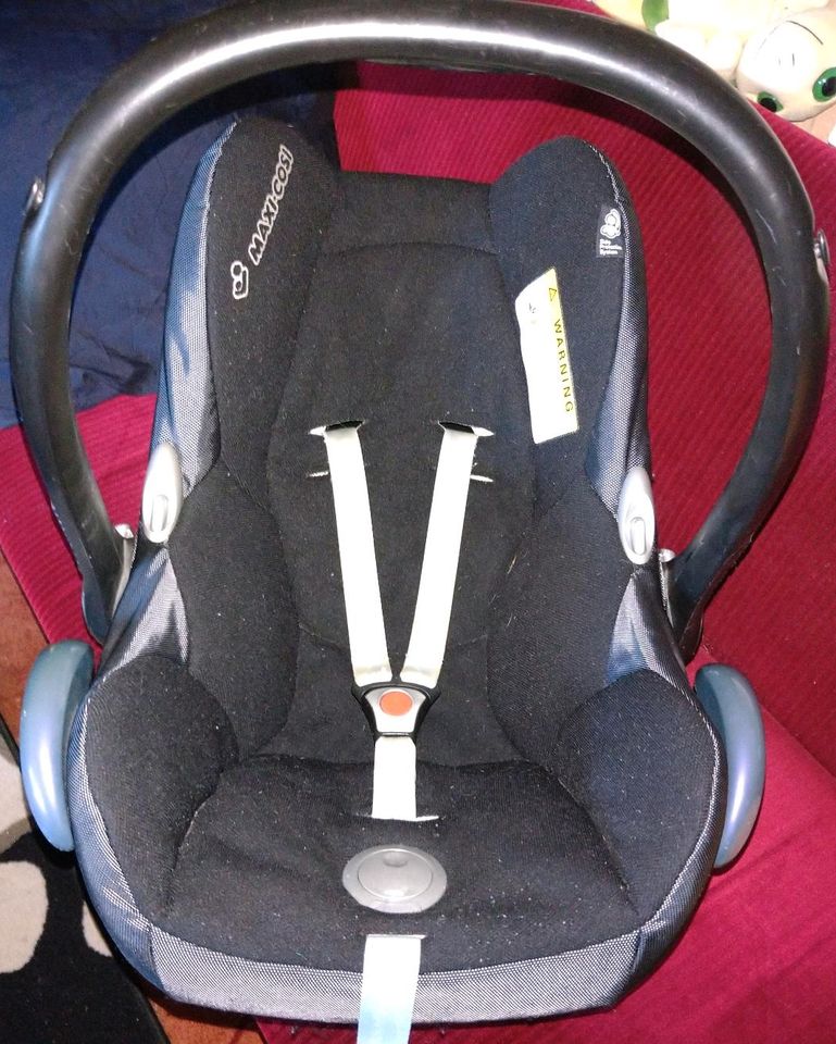 Maxi Cosi Babyschale in Altenberg Sachs