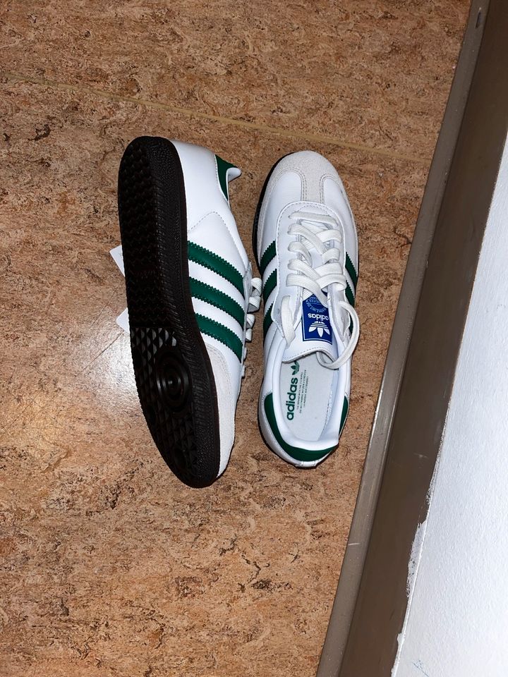 Adidas Schuhe Samba Gr. 38 weiß, grün in Mainleus