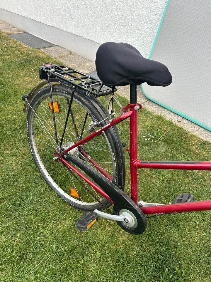 FAHRRAD ZU VERSCHENKEN !!! in Köln Weiß Zu verschenken