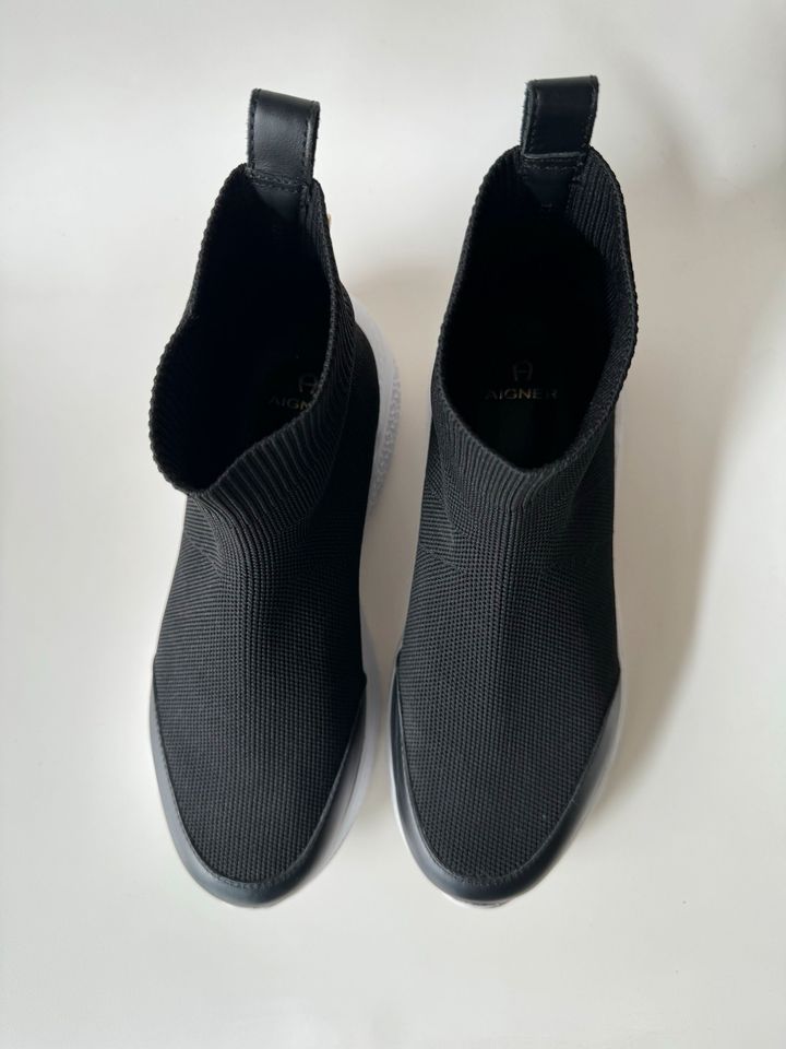 Aigner Slip on Sneakers - NEU - schwarz in Hamburg