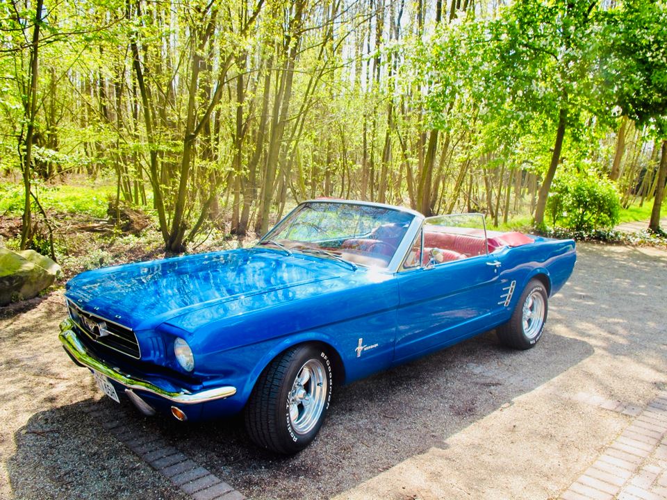 Ford Mustang Cabrio Bj. 1965 in Willich