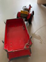 Blechspielzeug Traktor mit Anhänger (voll funktionsfähig) Nordrhein-Westfalen - Lemgo Vorschau