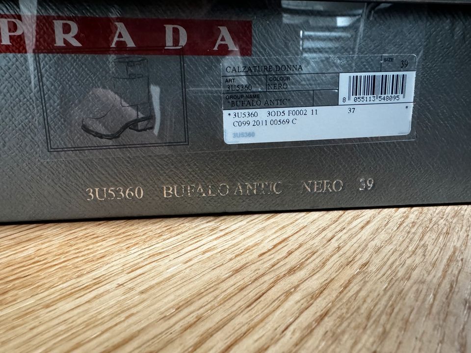 PRADA Stiefelette schwarz Größe 39 in Würzburg