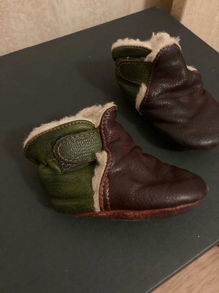 Baby Schuhe Krabbelschuhe Puschen Leder Wolle 19 20 in Marburg