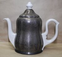 alte Kaffeekanne Porzellan Teekanne Thermohaube 30er 40er antik Baden-Württemberg - Langenburg Vorschau