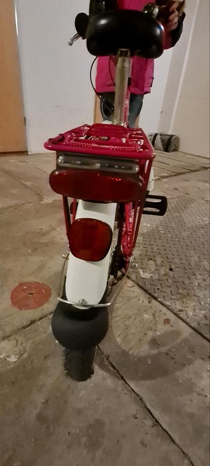 Mädchen Fahrrad 20 Zoll in Berlin