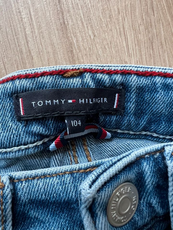 Tommy Hilfiger Jeans in Bremerhaven