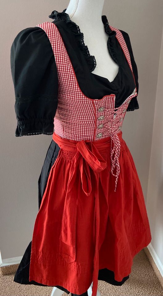 ♥️Dirndl, Bluse und Schürze von David Moore, Größe 34/XS in Hagen am Teutoburger Wald