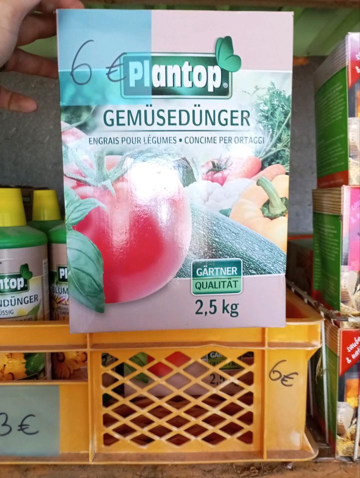 Dünger Pflanzendünger Blumendünger Hornspäne ab 3€ in Dettelbach