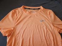 Neues Nike Sport T Shirt Gr. XS Bayern - Mering Vorschau