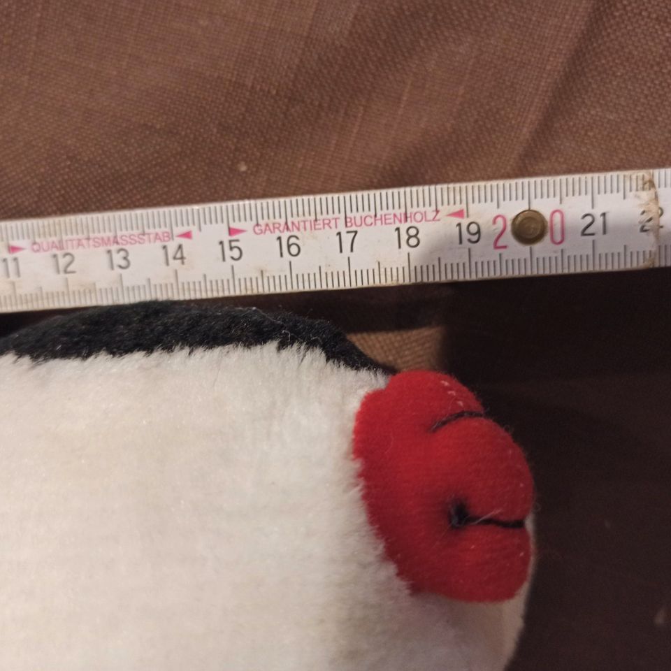 Kleiner Pinguin 20 cm hoch in Müden