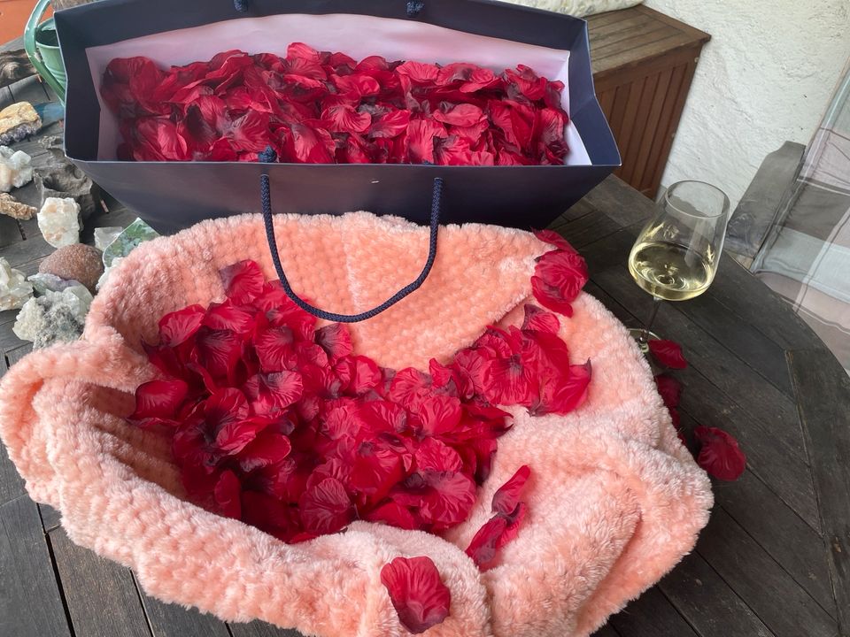 Rosenblüten , Seidenblüten, Hochzeit/Hochzeitstag, Romantik, Date in Schongau