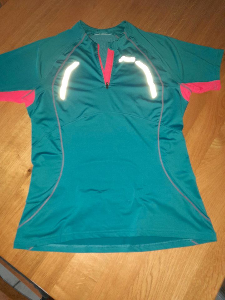 Laufshirt/ SPORTSHIRT in Velen